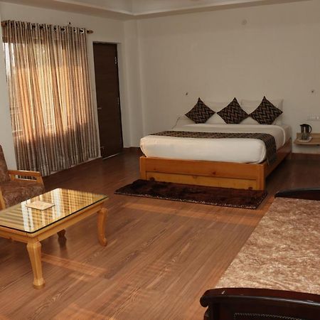 Aeradyo Inn Almora Bagian luar foto