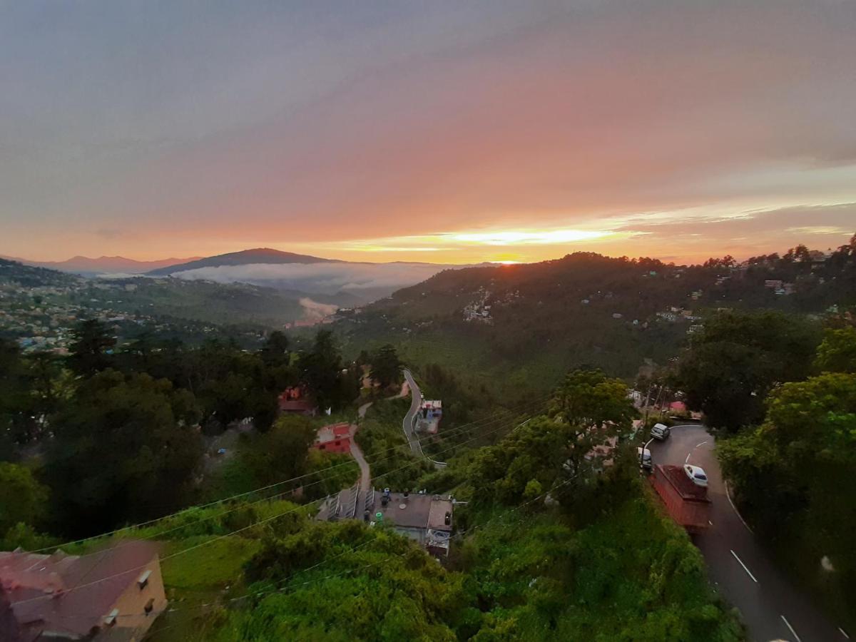 Aeradyo Inn Almora Bagian luar foto