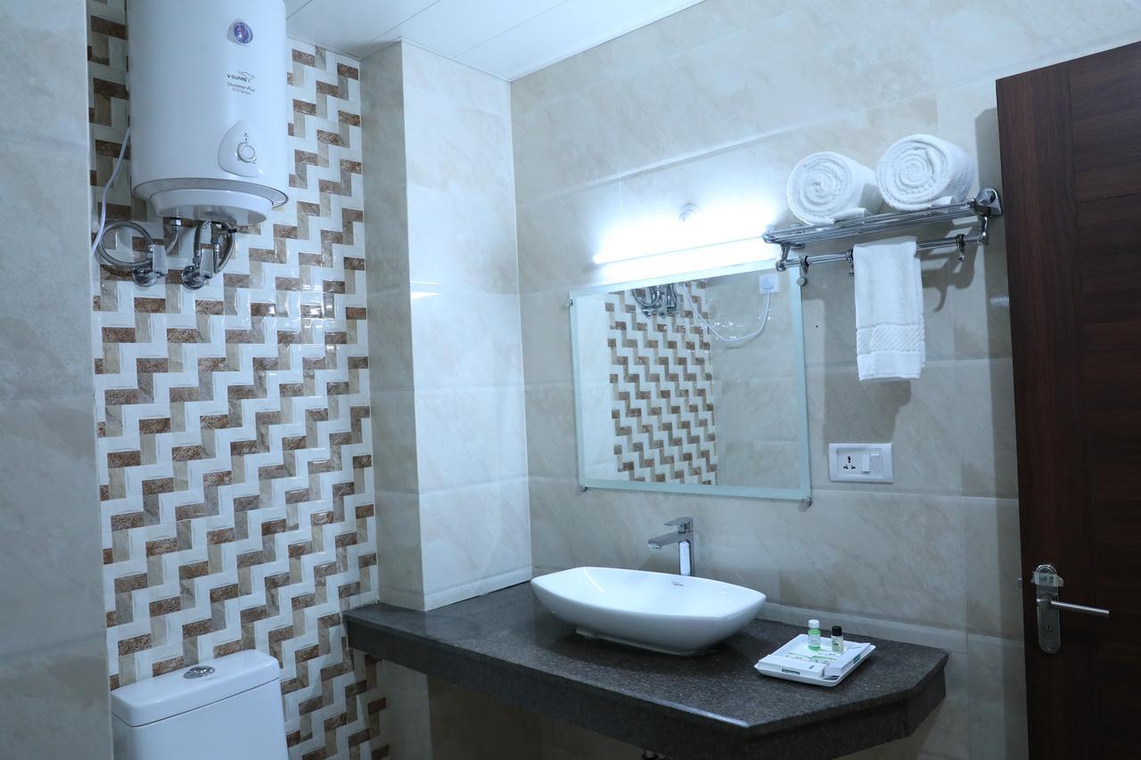 Aeradyo Inn Almora Bagian luar foto